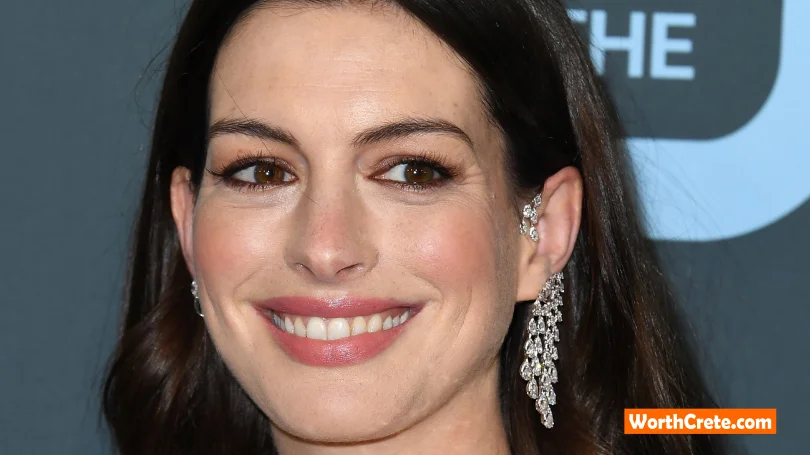 Anne Hathaway Doe Eyes